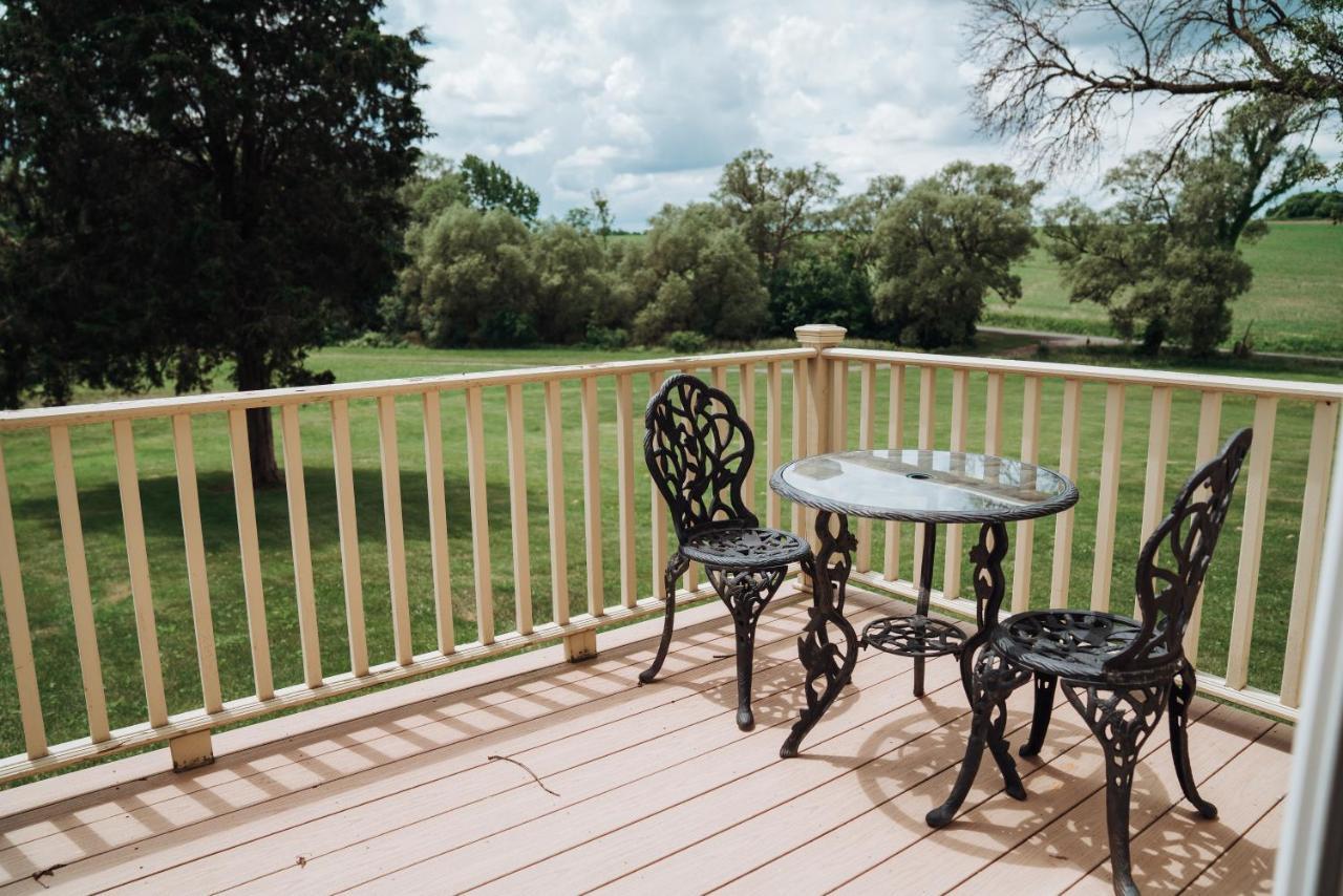 Skaneateles Suites Esterno foto